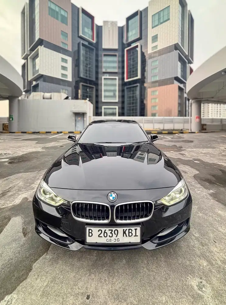 BMW 320i 2015 Bensin