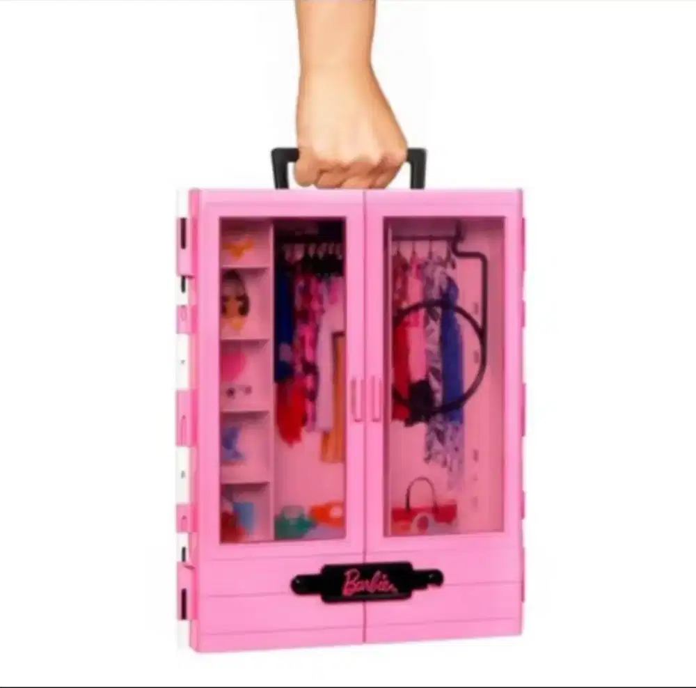 Barbie playset ultimate closet