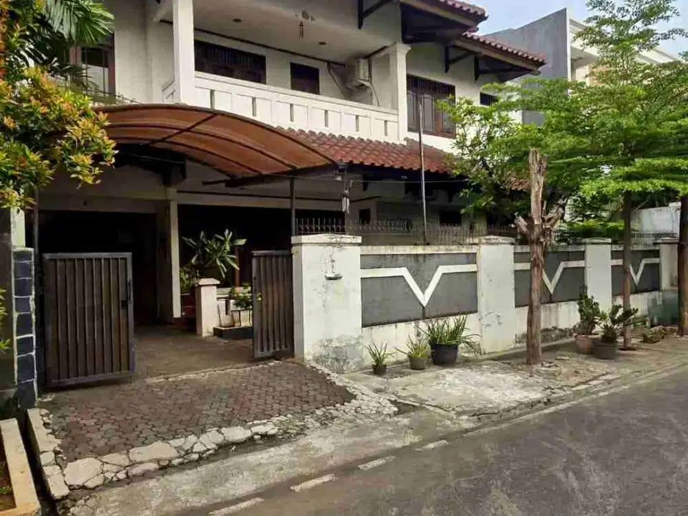 rumah second dalam komplek di Pulomas Jakarta Timur