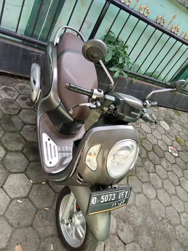 Scoopy 2022 lengkap