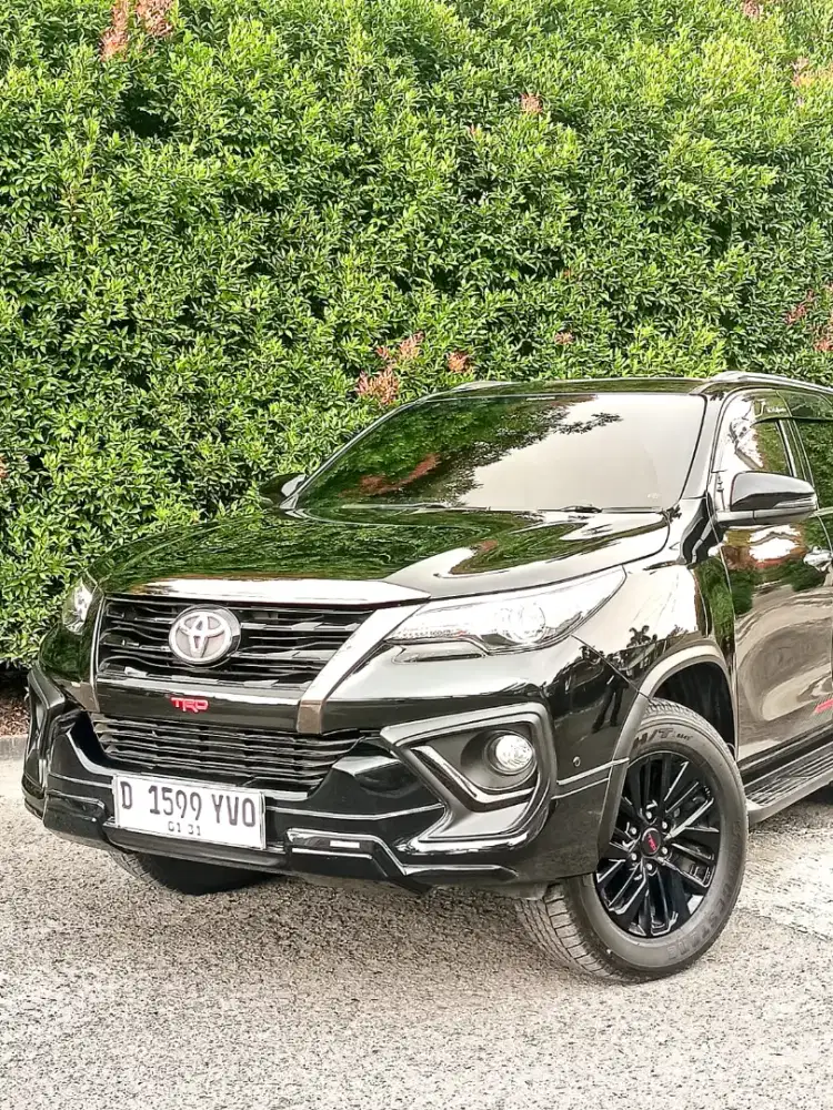 Fortuner Vrz 2.4 trd Sportivo At Solar 2020