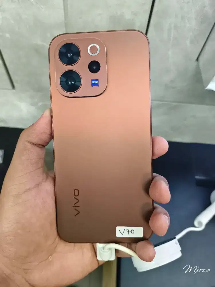 Vivo V70 5G,, bisa cicilan syarat KTP aja promo free 2x angsuran