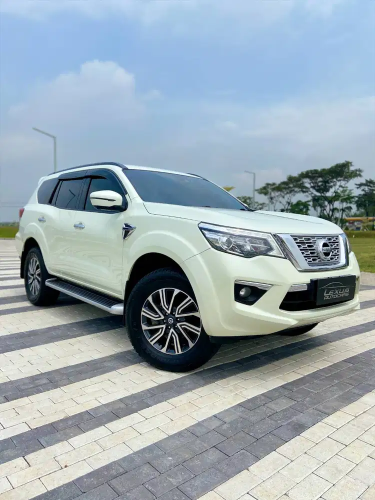 NISSAN TERRA 2.5 VL TERMURAH, LOW KM, TERSEDIA QR SOLAR