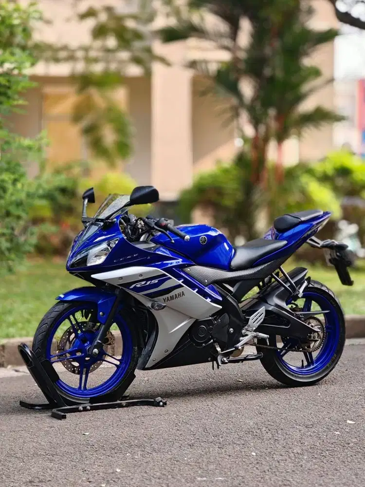 YAMAHA R15 V2 BIRU SILVER 2016 KM 10K PAJAK ON SIAP GASPOL