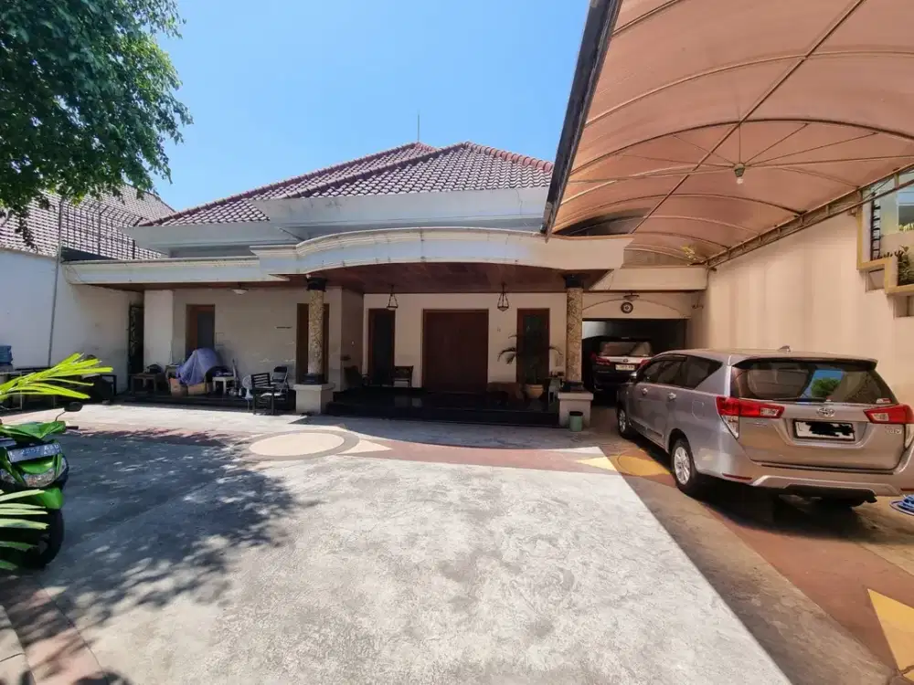 Dijual Rumah Lokasi Premium di Sedap Malam Surabaya