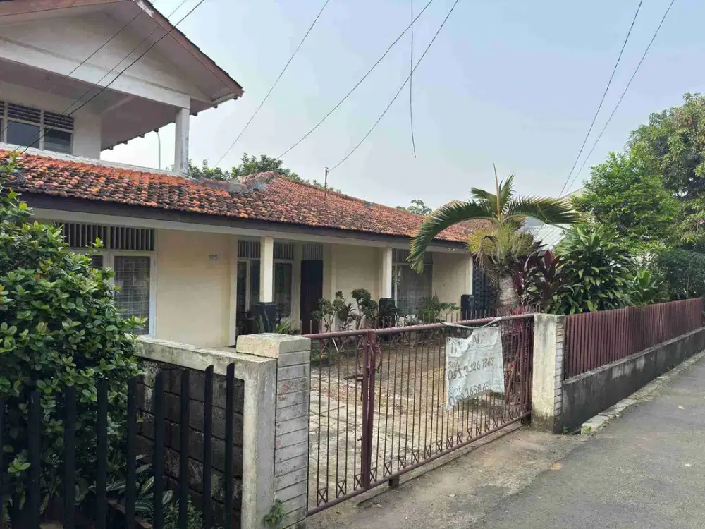 Rumah asri lokasi super strategis di margonda - Depok