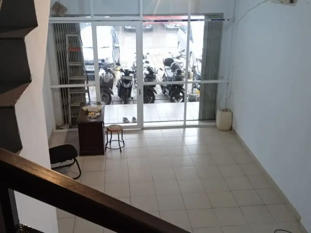 dijua ruko taman surya samping pasar laris