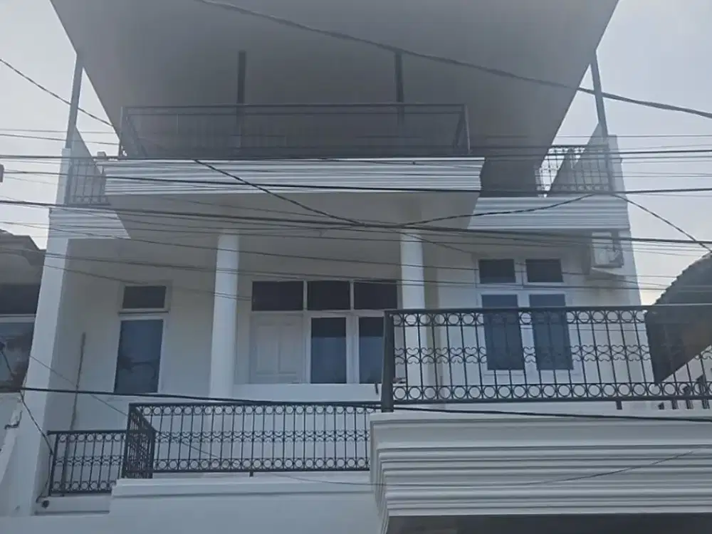 DIJUAL RUMAH CAKEP MEWAH FULL FURNISHED DI ERAMAS 2000 – BEKASI