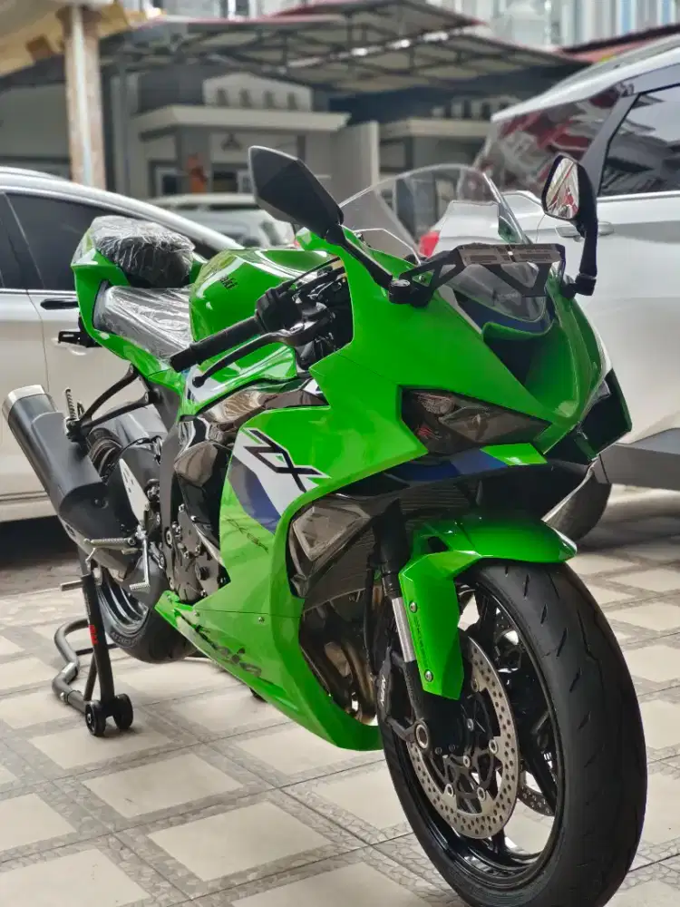 Kawasaki ZX6R , Brand New!