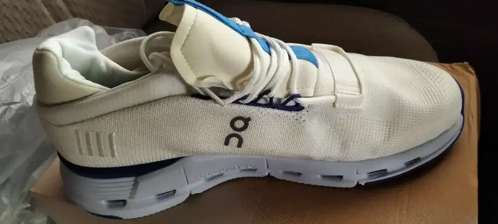 Sepatu On Cloudnova Baru dan ori