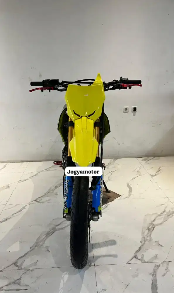 1 - KAWASAKI KLX 150 Tahun 2023