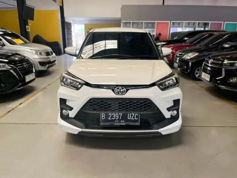 TOYOTA RAIZE 1.0 GR AT 2021 PUTIH