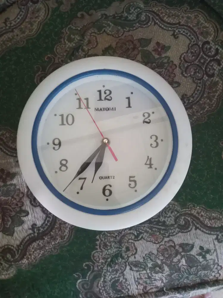 JAM DINDING DIAMETER 25 CM