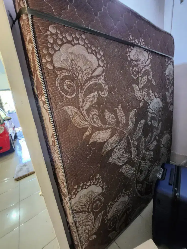 Dijual Springbed 160x200 Bekas