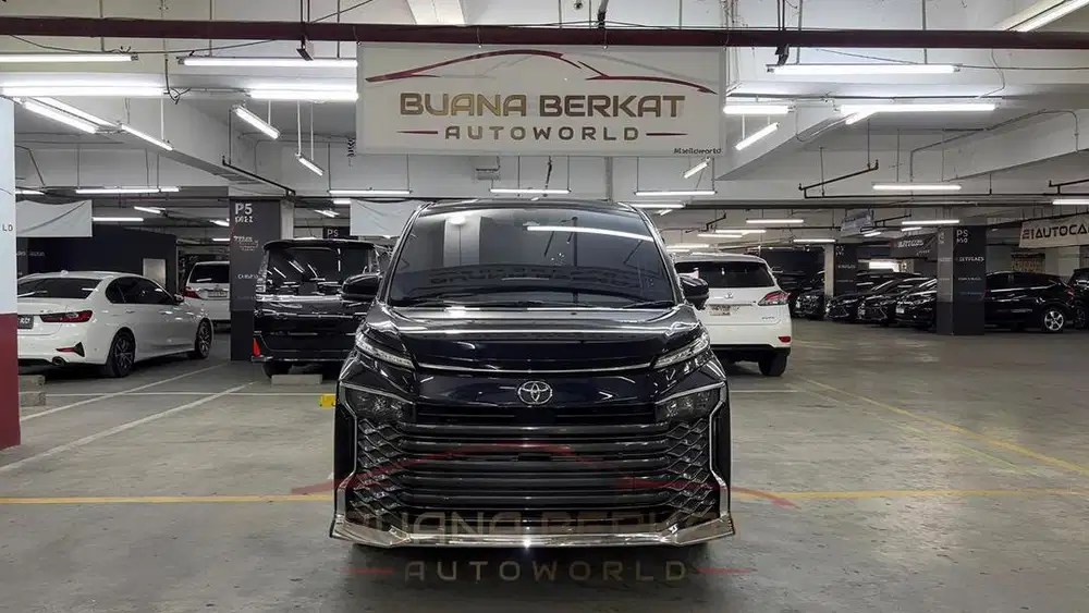 TERMURAH Toyota Voxy 2022