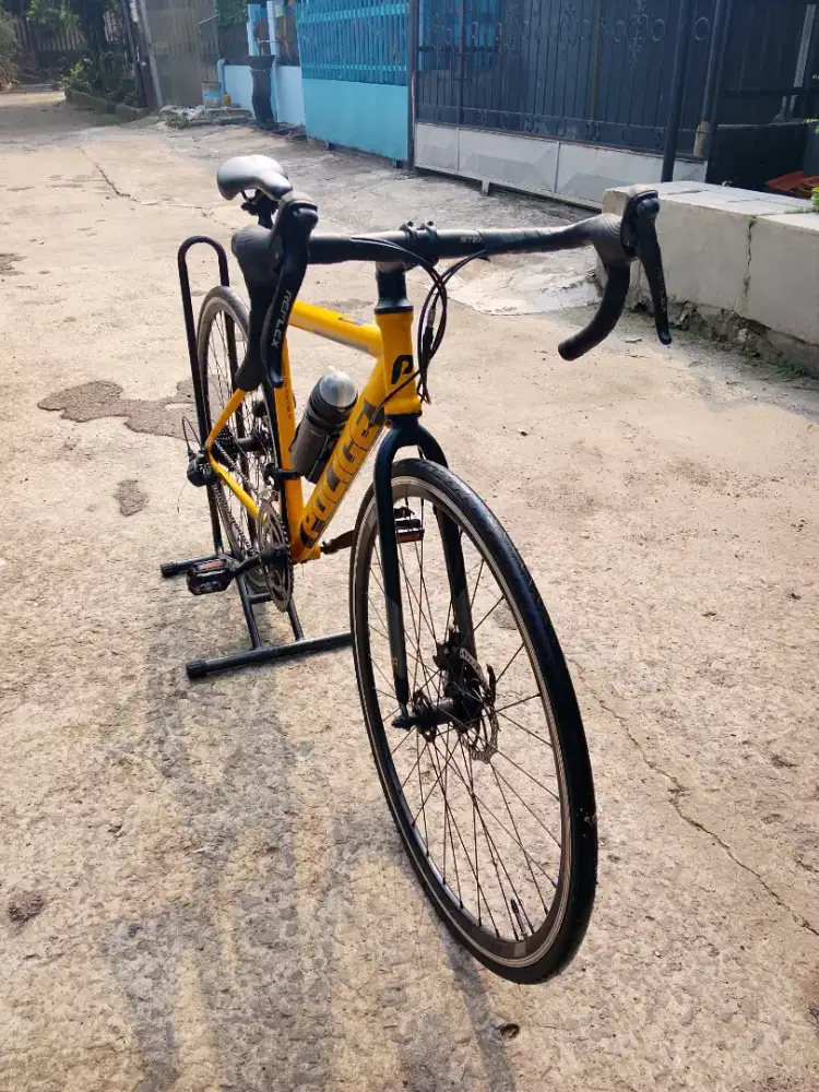 Roadbike Police Toronto Kuning 1,6 nego tipis lecet pemakaian
