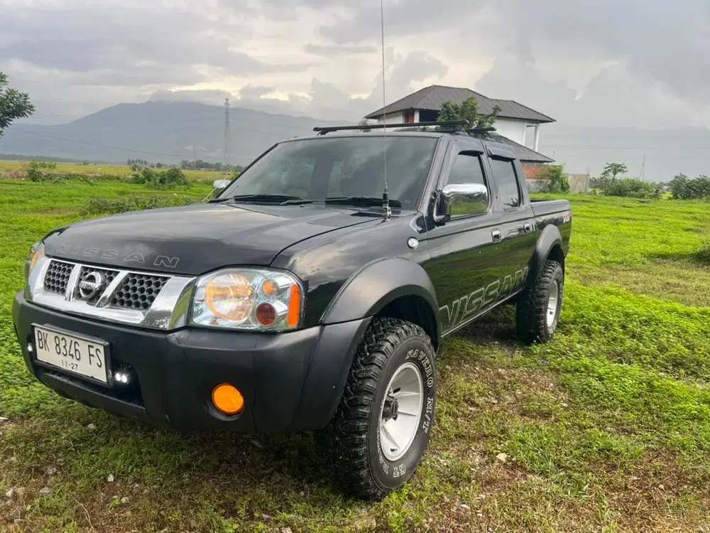 Nissan frontier 4x4 diesel