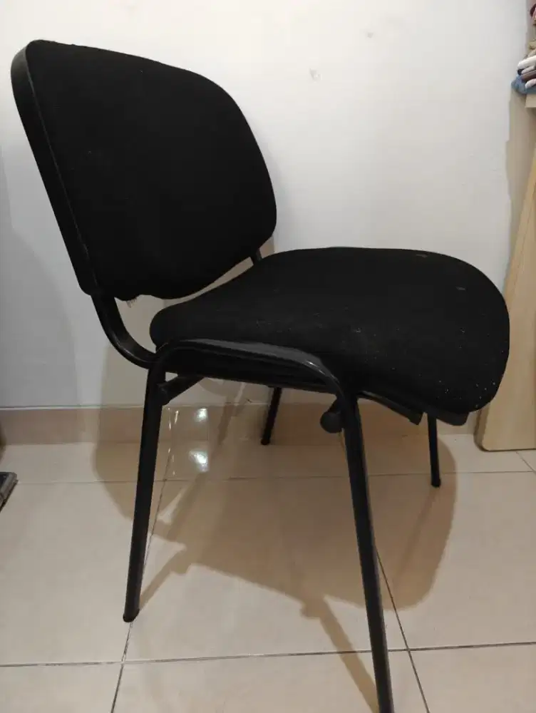 Kursi Bangku hitam kuat kaki besi