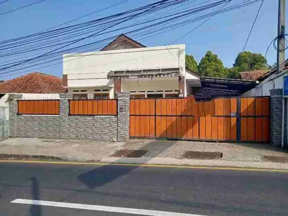 JUAL RUMAH VILLA KOLMAS LEMBANG BANDUNG UTARA