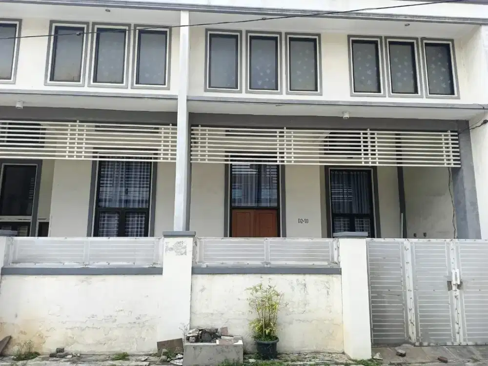Di Jual Lelang Rumah 2 Lantai di Perumahan Ko Villa Tomang Baru Desa/Kelurahan Kuta Jaya, Kecamatan Pasar Kemis, Kabupaten Tangerang,