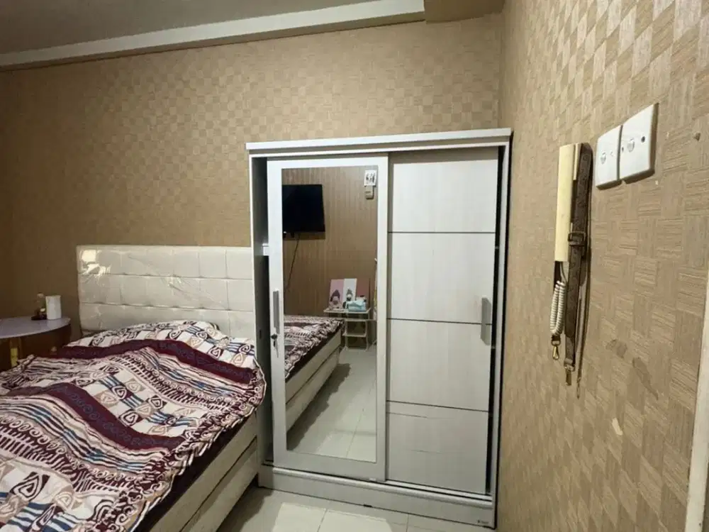 Sewa apartemen Studio room full furnished lt 28 Grand emerald
