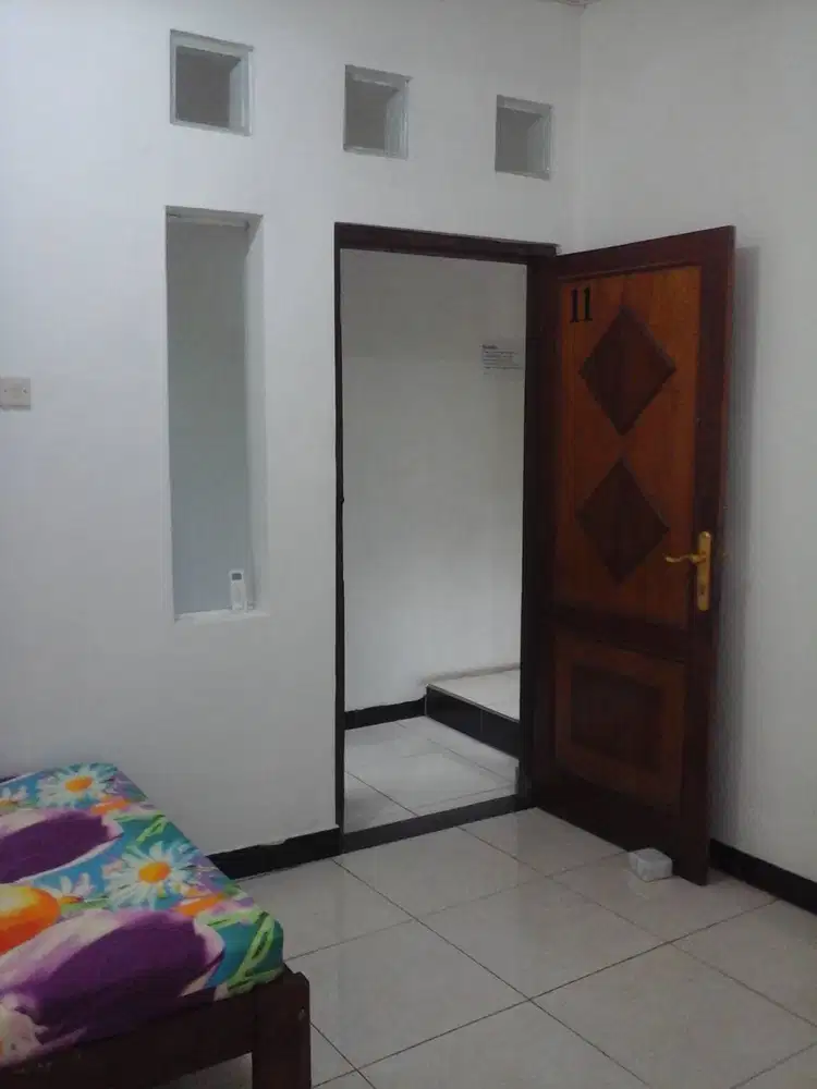 KOS AC TERMURAH DI PERUM REWWN WARU SIDOARJO