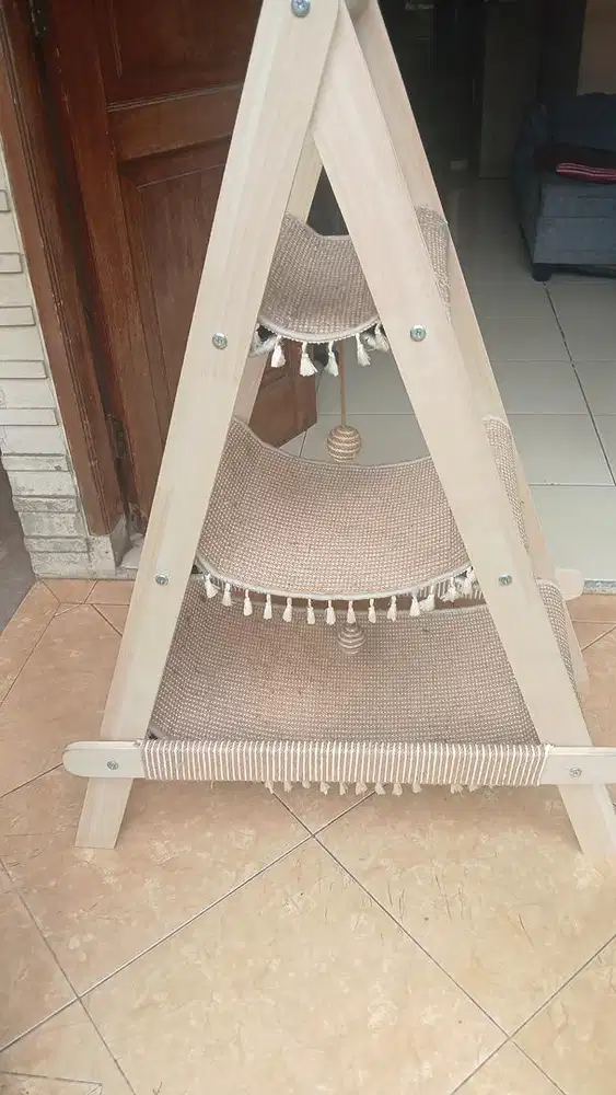Rumah Kucing Kayu 3 Tingkat / Cat Tower / Tempat Tidur Kucing Estetik