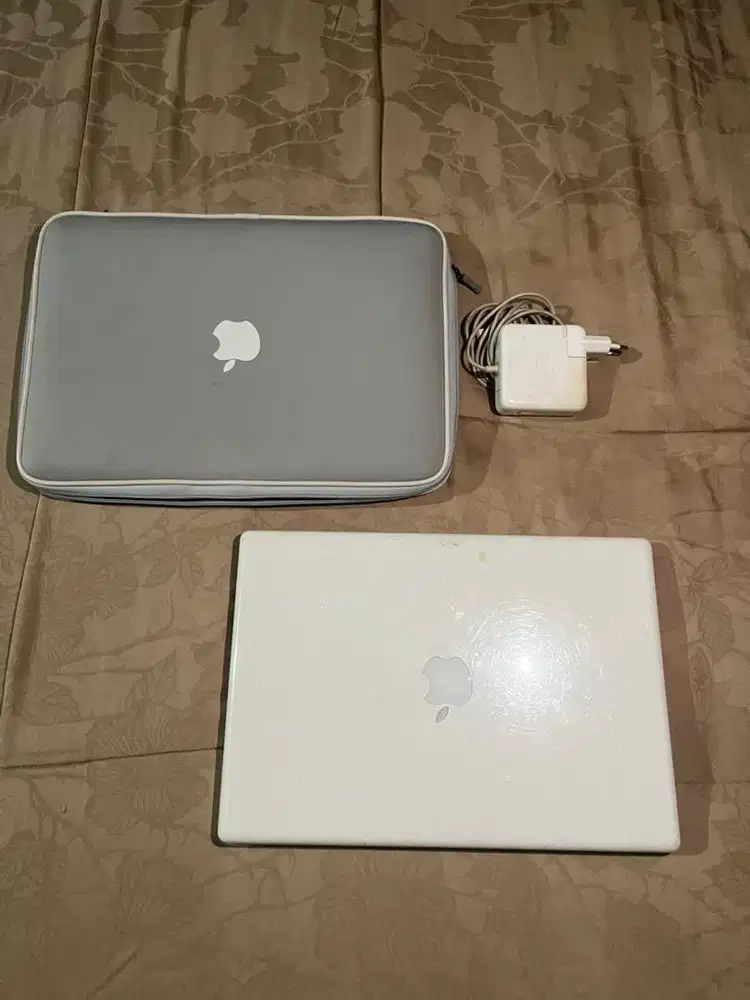 MacBook model A1181 putih
