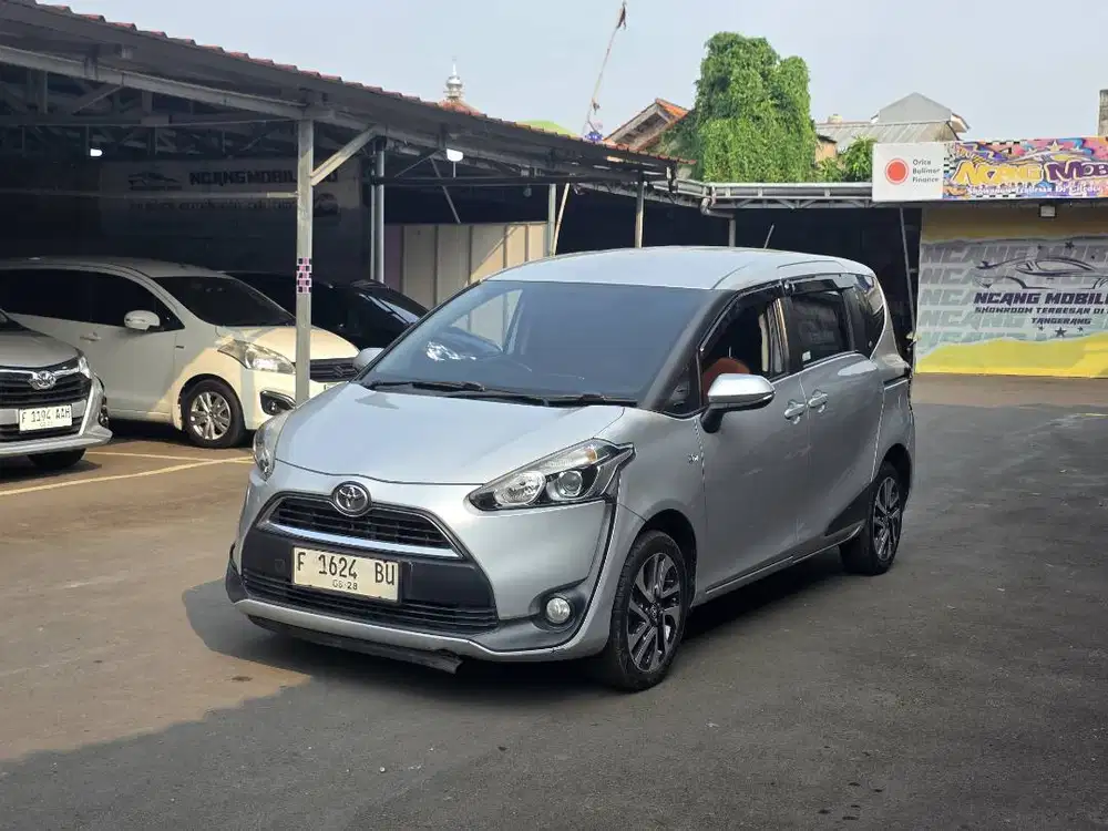 DP 7 JT TOYOTA SIENTA V 1.5 MATIC 2018