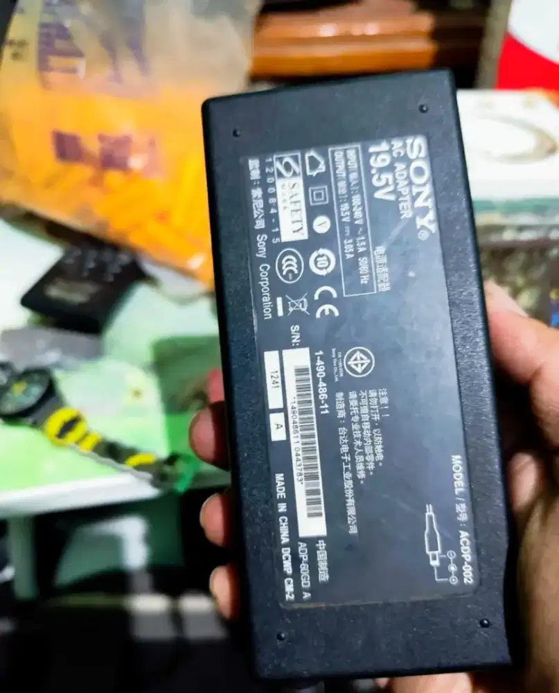 Adaptor sony 18,5v normal