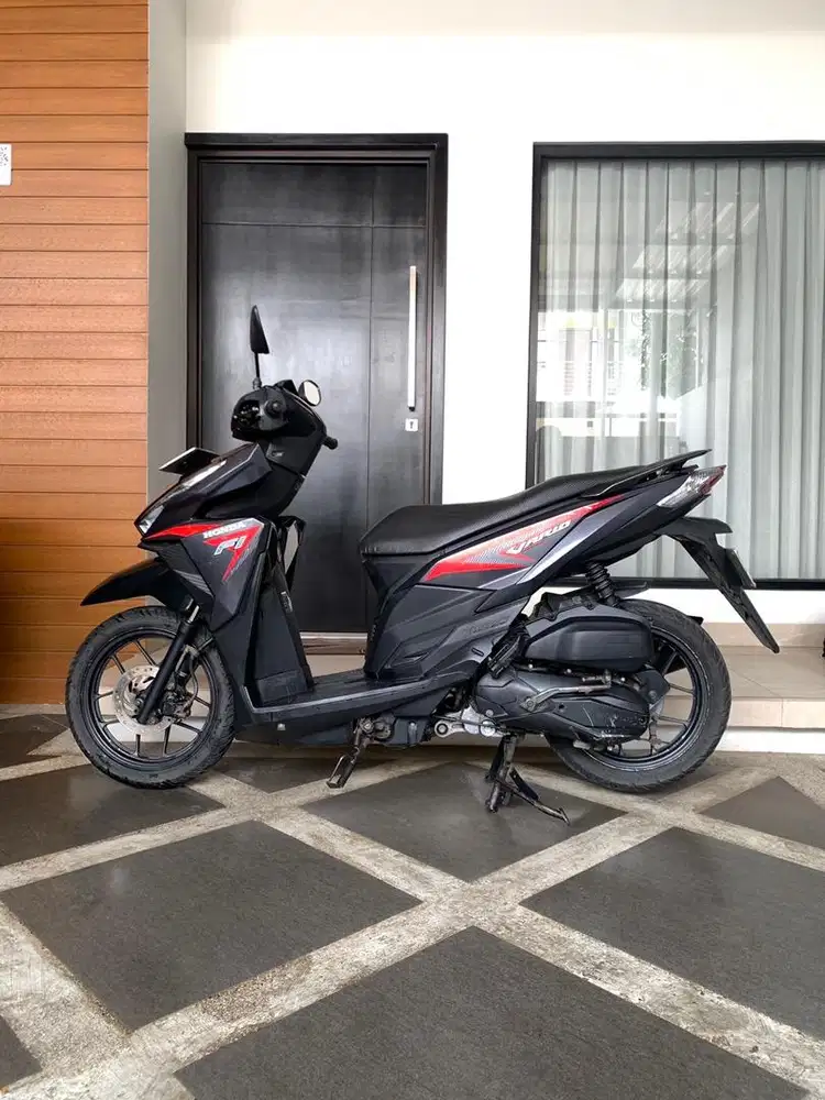 HONDA VARIO 125 2015 LED OLD CBS ISS PAJAK ON, SRT LGKP, MESIN ENAK