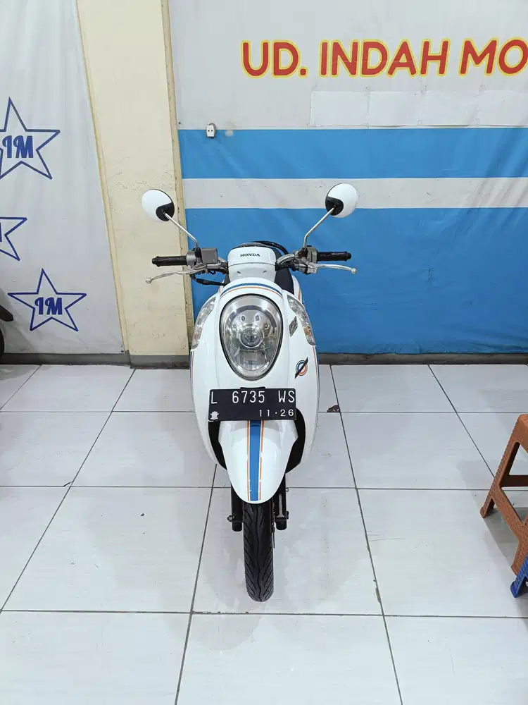 Putih glossy HONDA SCOOPY ESP SPORTY FI ECO 2016 TUDAK BISA KREDIT