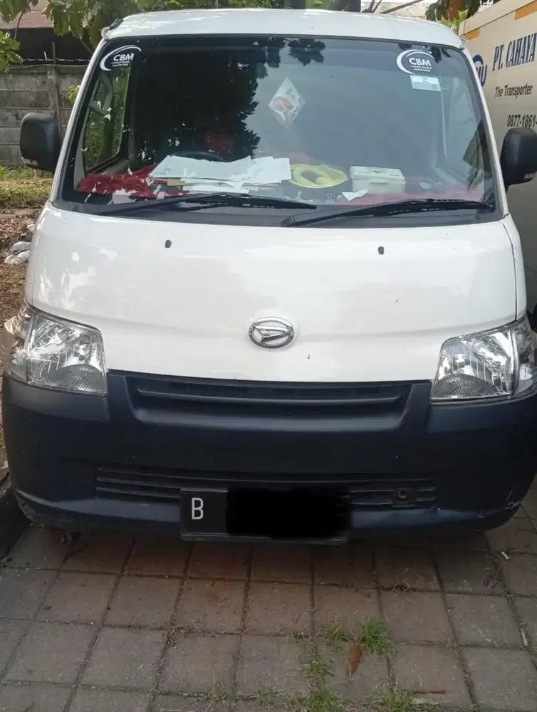 Daihatsu grand max blind van