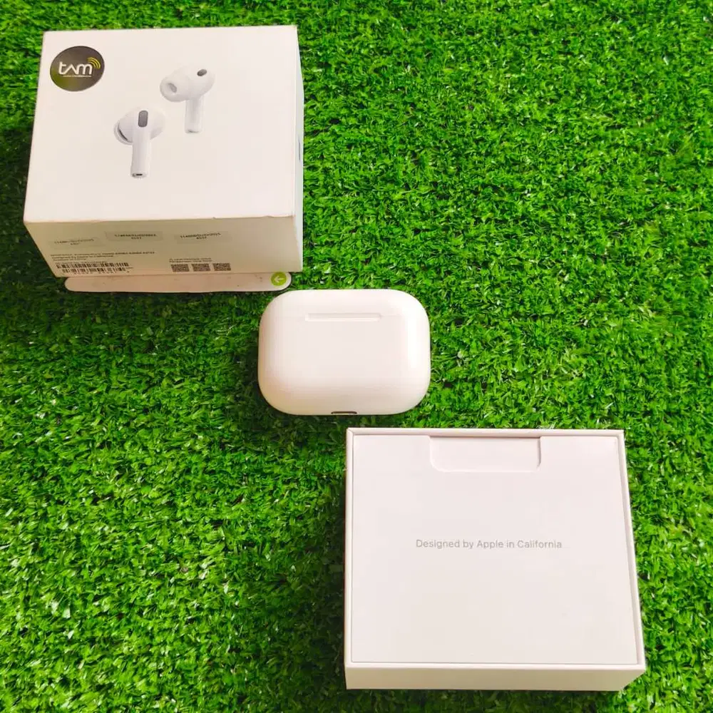 Airpods Pro Gen 3 Kondisi 98% mulus Berfungsi dgn normal fullset ori