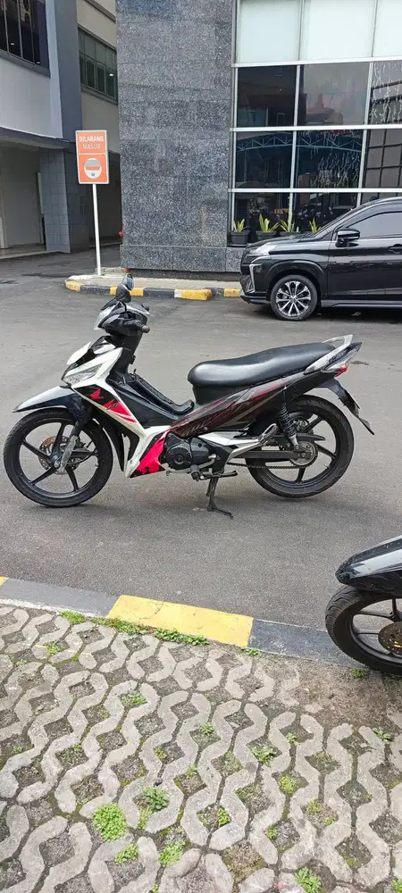 SUPRA F1 125  TAHUN 2016