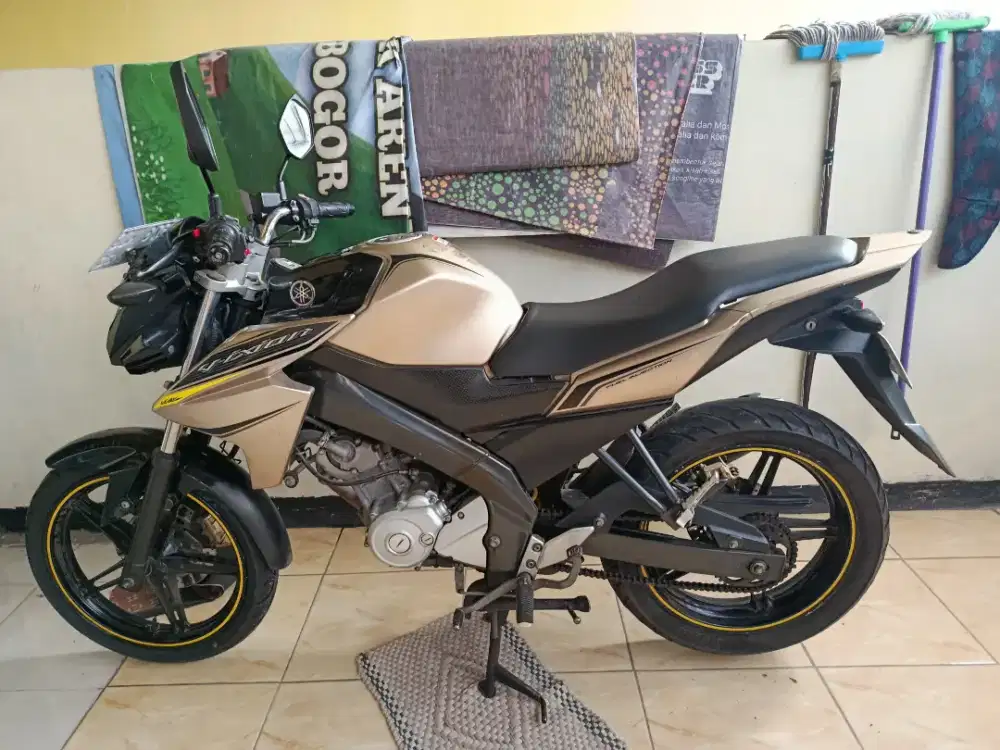 Motor vixion 2013