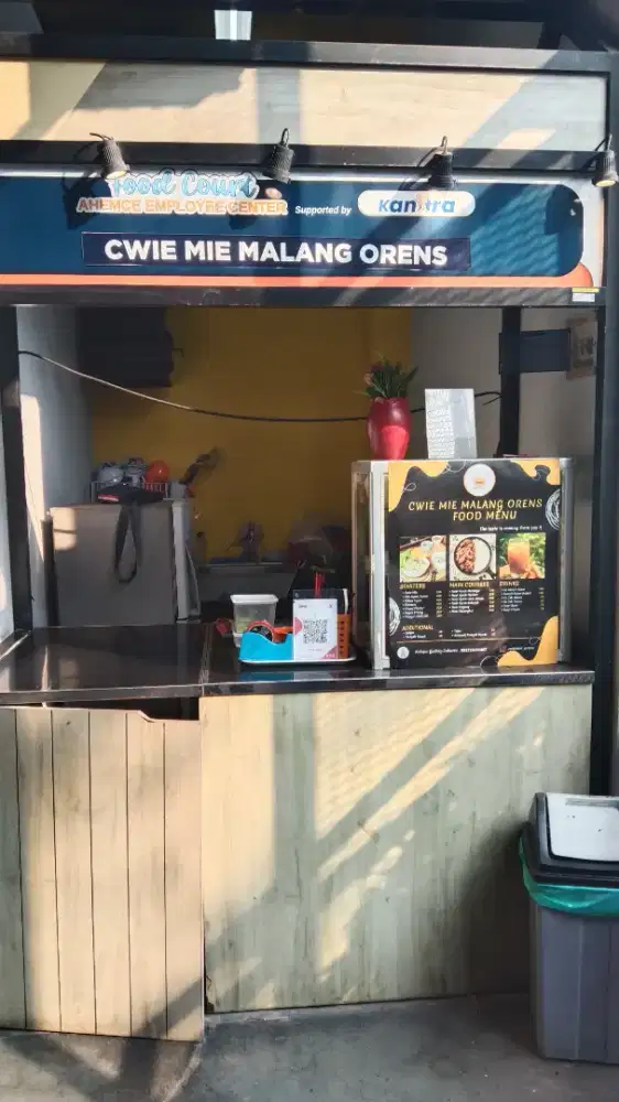 Dibutuhkan karyawan