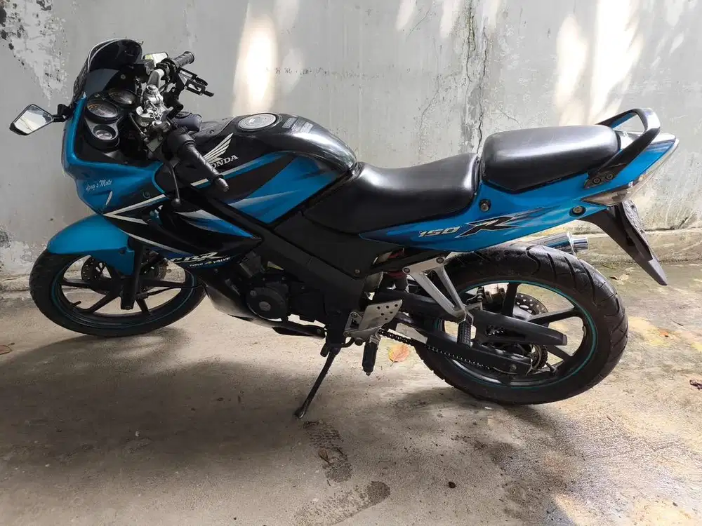 FS CBR 150 OLD THAILAND ORIGINAL LOW KM