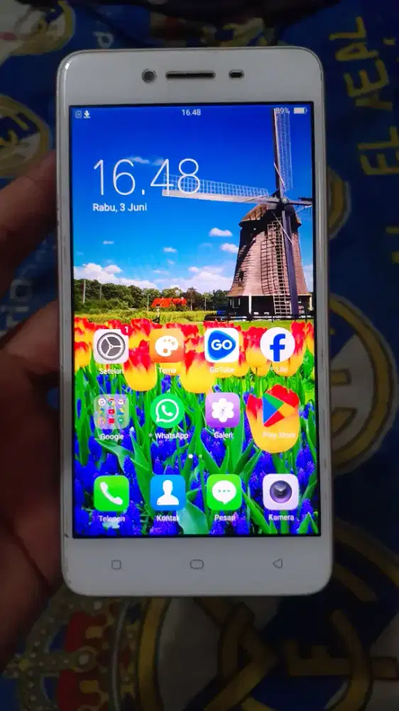 Oppo A37f 4G 2/16 layar 5 inchi mulus