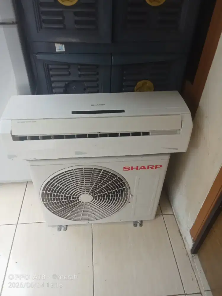 Jual cepet AC Sharp 3/4pk normal ori blm las lasan