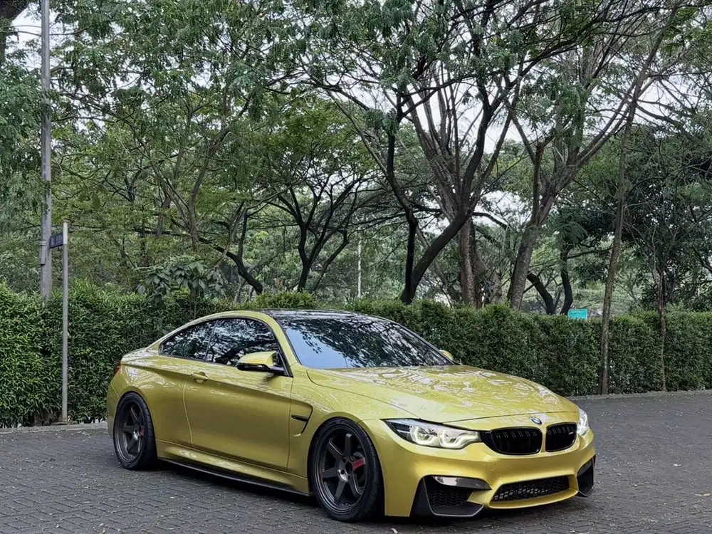 Mods F82 LCI Look ! BMW M4 Coupe 2014 Cayman Carrera M6 M5 M2 C63