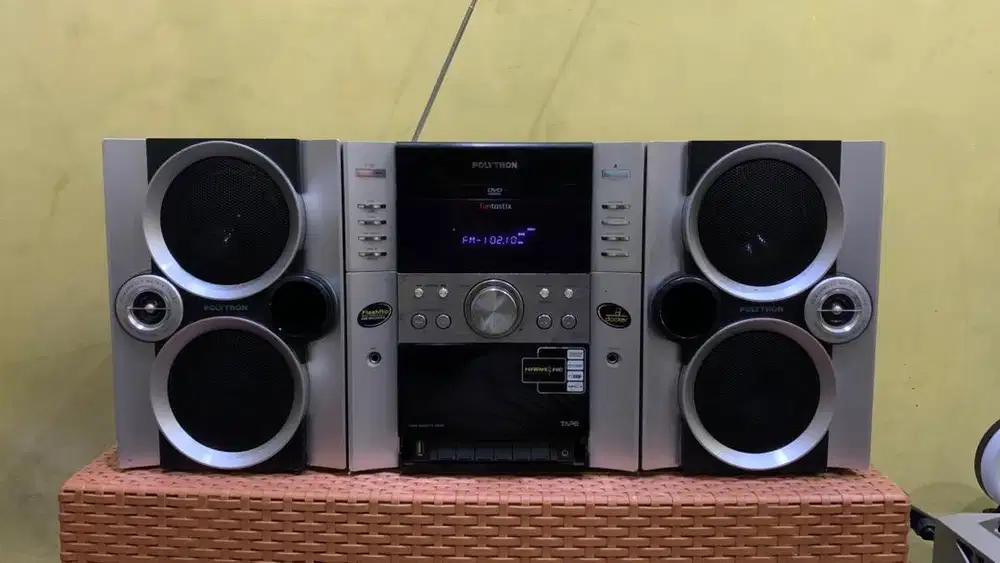 Hifi compo polytron funtustic
