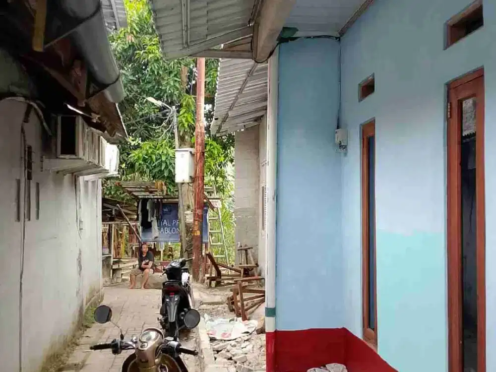 Di jual rumah minimalis kokoh permanen di peninggilan Ciledug Tangerang kota