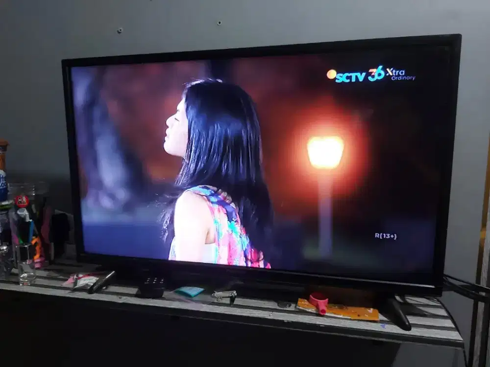 LED TV Panasonic 32 Inch  TH32D302G + STB