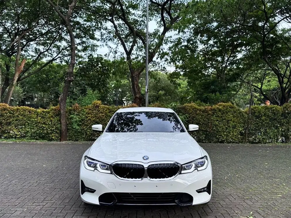 BMW 320i Sport 2022 G20 Pre LCI C200 X3 GLC200