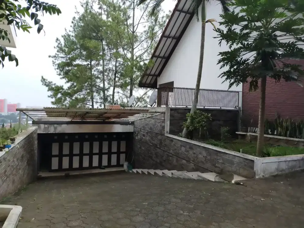 Jual dan Sewa Rumah Hitung Tanah Saja di Neglasari – Ciumbuleuit Bandung
