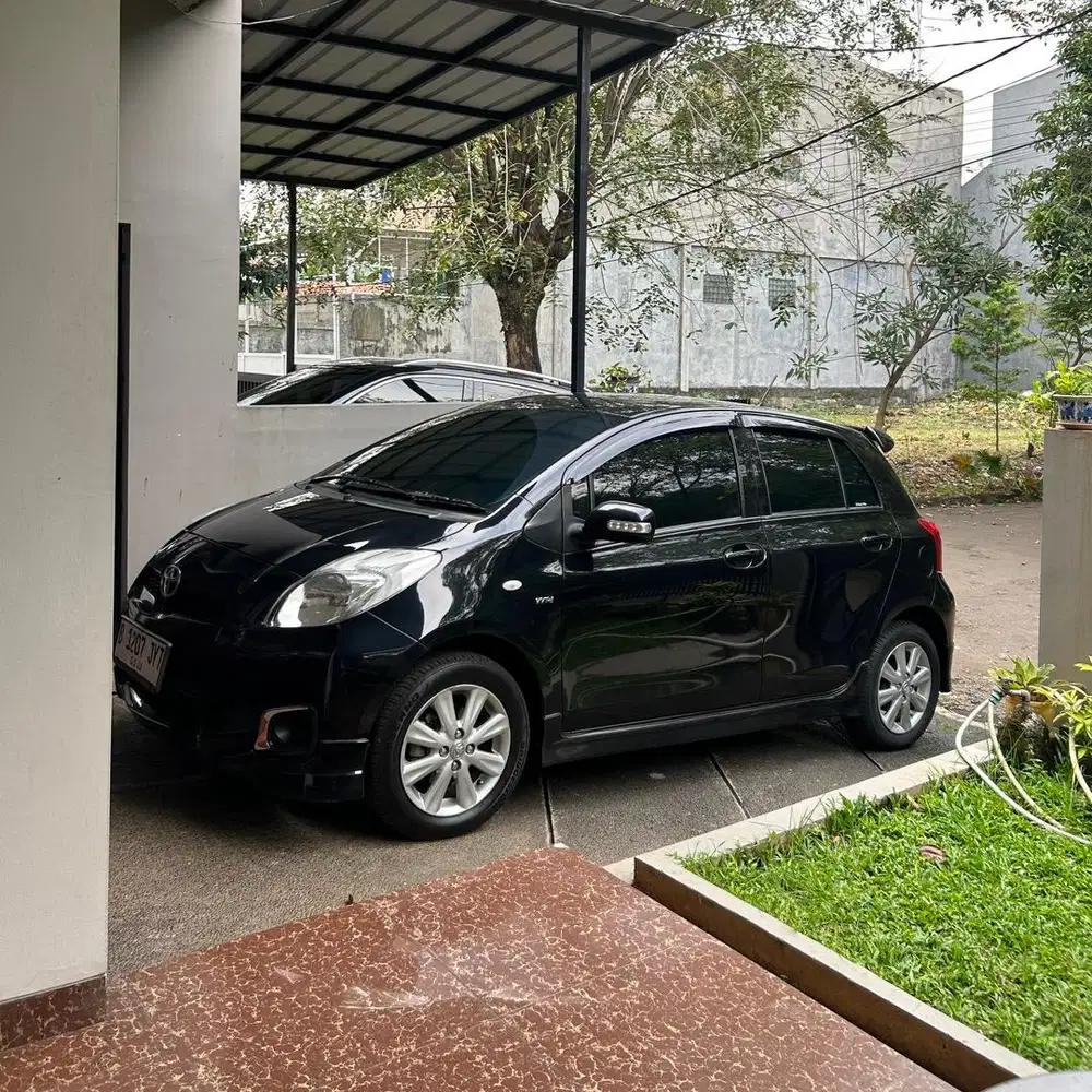 Toyota Yaris 2012 Bensin