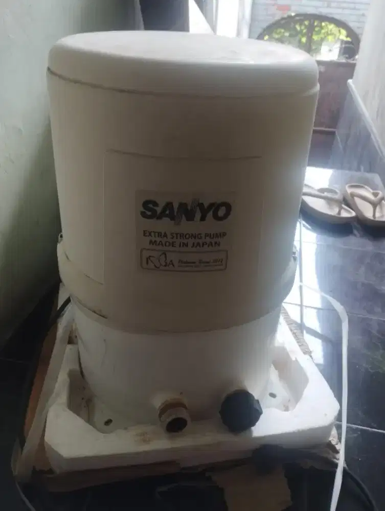 Mesin air sumur dangkal Sanyo