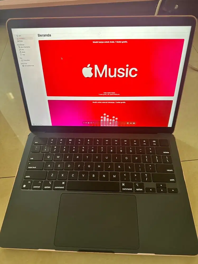 Macbook air m2 256 gb