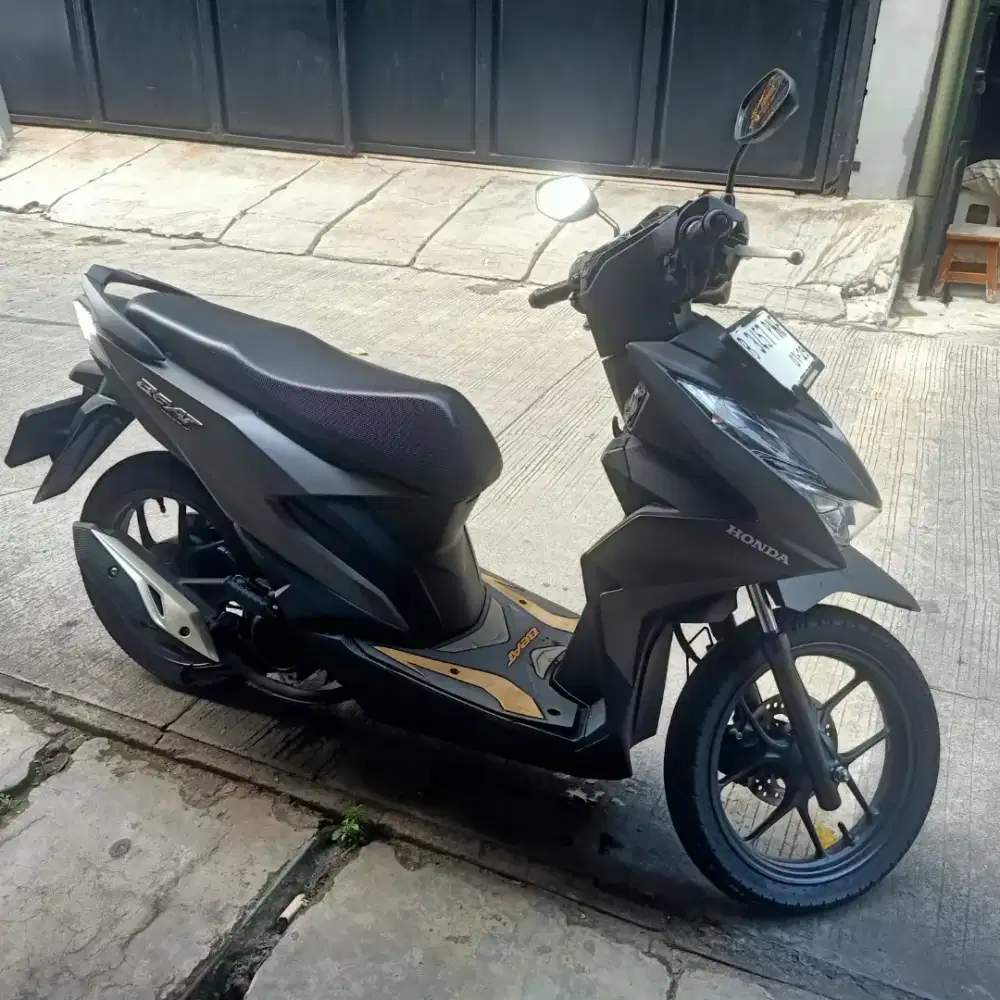 Honda Beat 2023, dari baru, jarang dipakai, sangat bagus, KM 2221